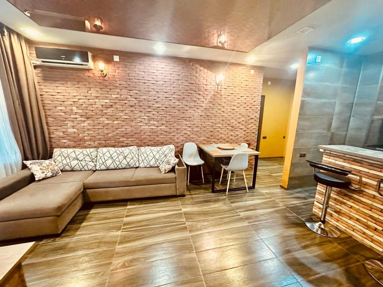 Marnika Apartment Μπατούμι Εξωτερικό φωτογραφία